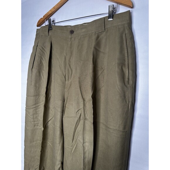 TOMMY BAHAMA Men's 35 100% SILK‎ Khaki Pants Straight Pleated Casual Dress Relax - Picture 2 of 8